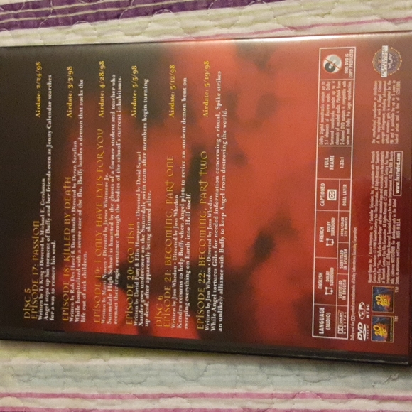 Buffy the Vampire Slayer season 2 box set - Picture 9 of 11